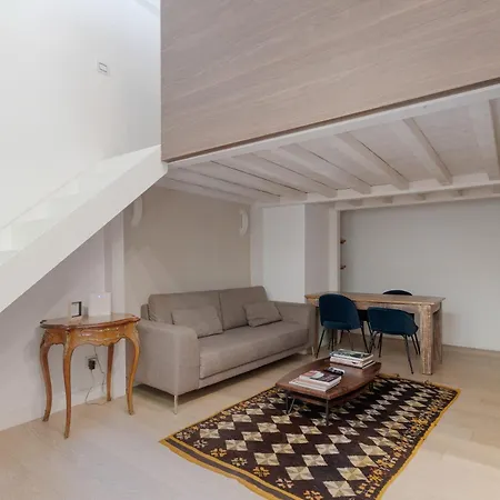 Moscova - Garibaldi - Moderno Loft Di Design アパート ミラノ